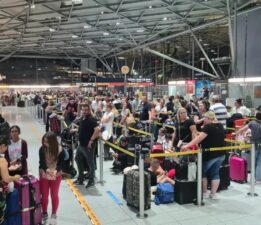 Köln Havalimanında gecikmeler devam ediyor