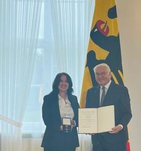 Türk Profesör, Federal Almanya Liyakat Nişanı ile Onurlandırıldı