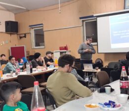 Avrupalı gençler yılbaşına alternatif girdi