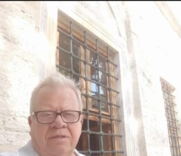 Lünen’de bir çınar daha devrildi