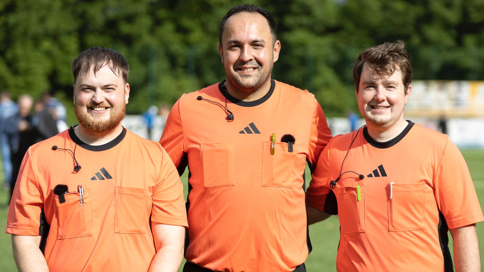 Yasin Öğretmen final maçında düdük çaldı