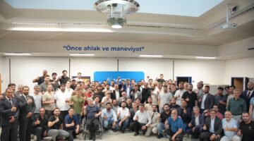 Mahmut Arıkan, Avrupa’daki Gençlerle Buluştu