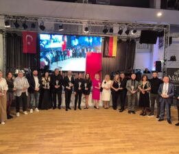 Eğitim Sevdalıları Gelsenkirchen’de Buluştu